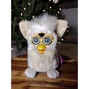 Furby Lamb  white with blue eyes Vintage Electronic toy from 1998